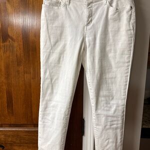 St. John's Bay Women's White Skinny Jeans